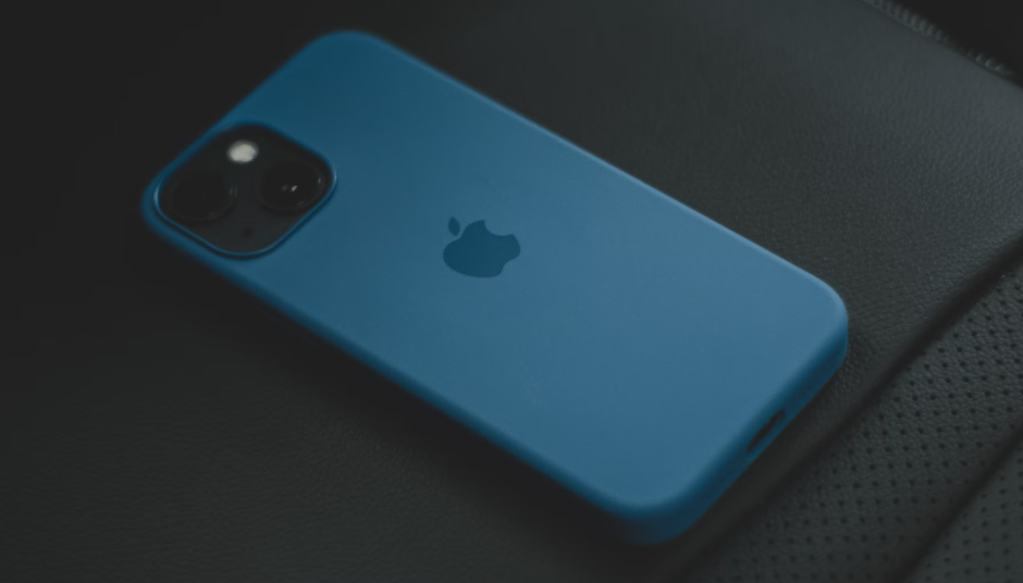 How to fix apps crashing on iPhone 13 Mini?
