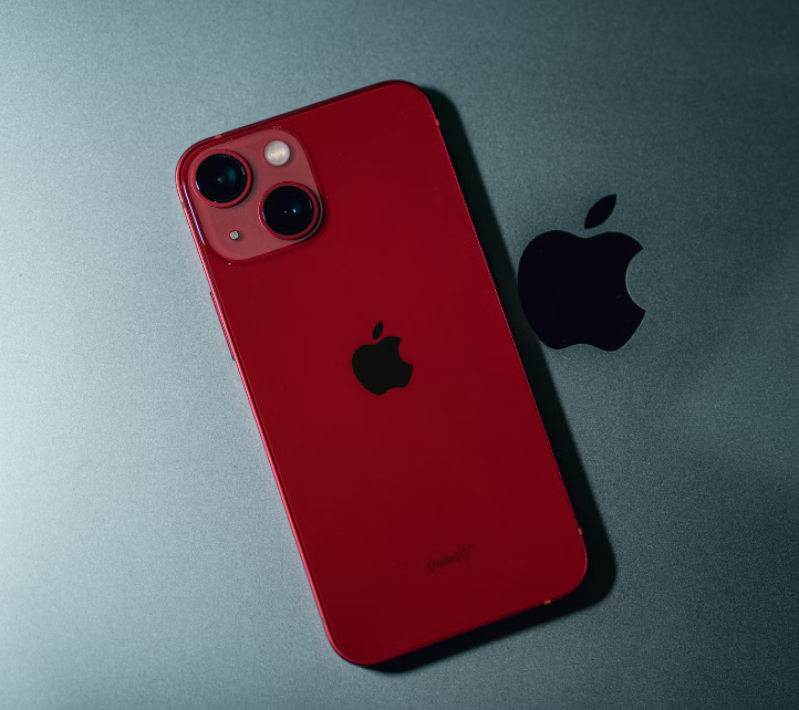 How to fix battery draining quickly on iPhone 14 Plus?