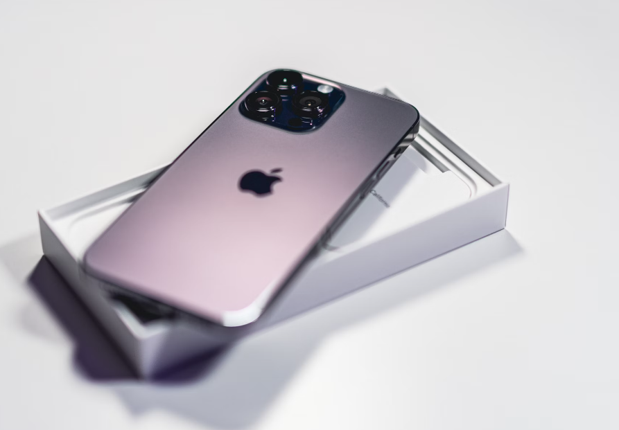 How to fix camera not focusing on iPhone 14 Pro Max
